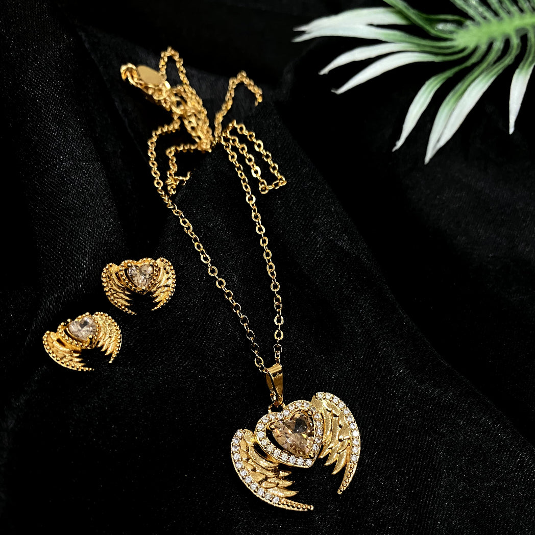 Golden Aerie pendant set (with box)