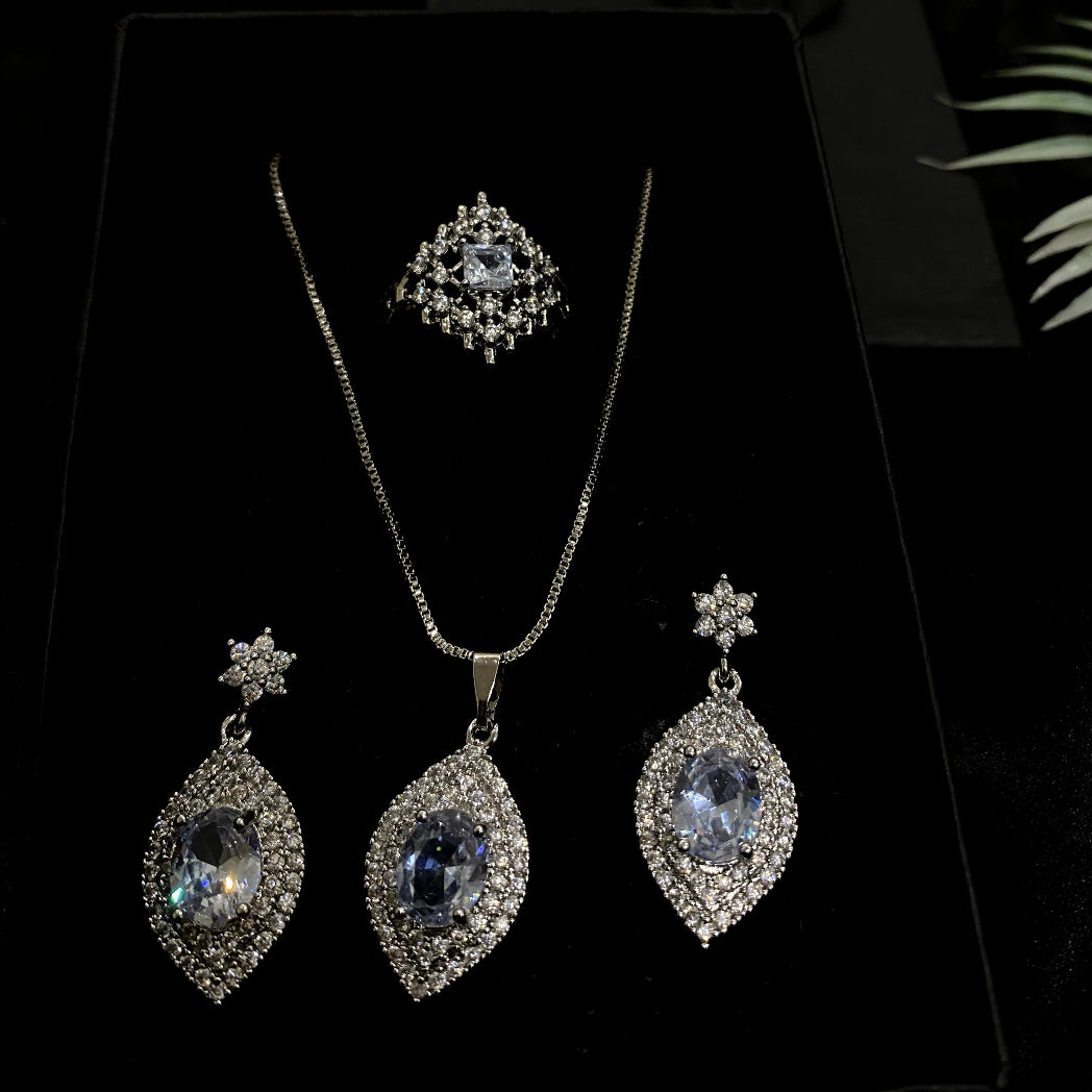 Ocean Spark 4 piece pendant set(with box)